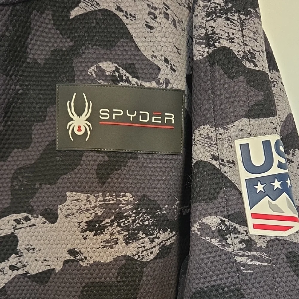 Spyder Black and Gray Camo Jacket.Spyder XL Slalom Full Zip Jacket! - Picture 3 of 6